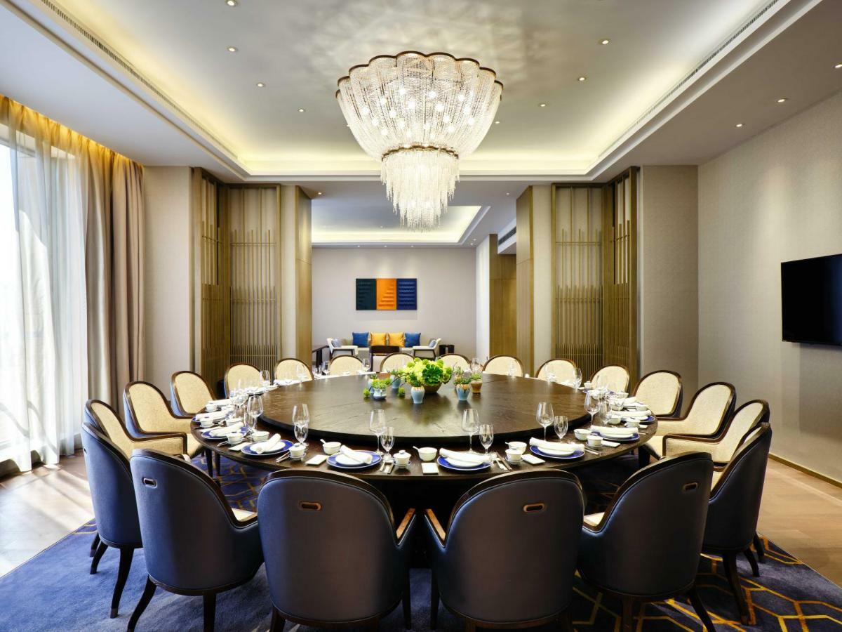 Primus Hotel Shanghai Sanjiagang - Offer Pudong International Airport And Disney Shuttle Exterior photo